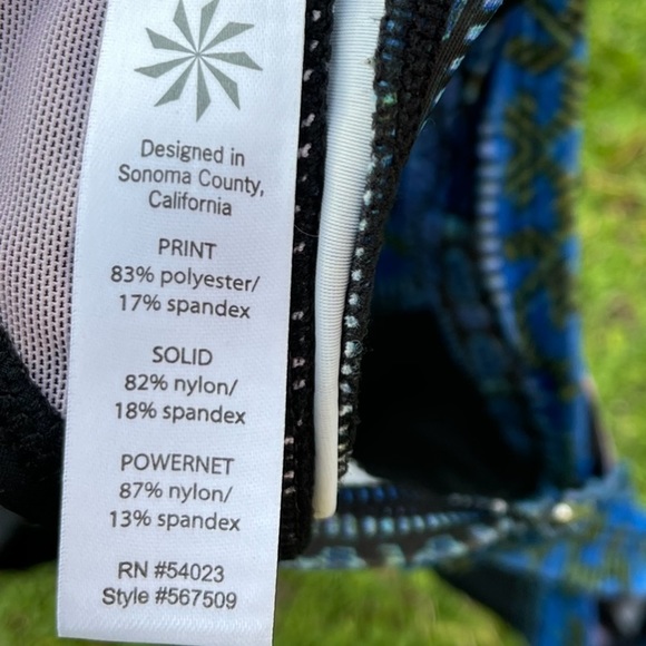 Athleta 34 B/C Bikini Top halter beach pool swim - Picture 4 of 5